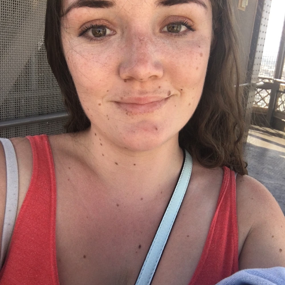 Meet your Posher, Ellise